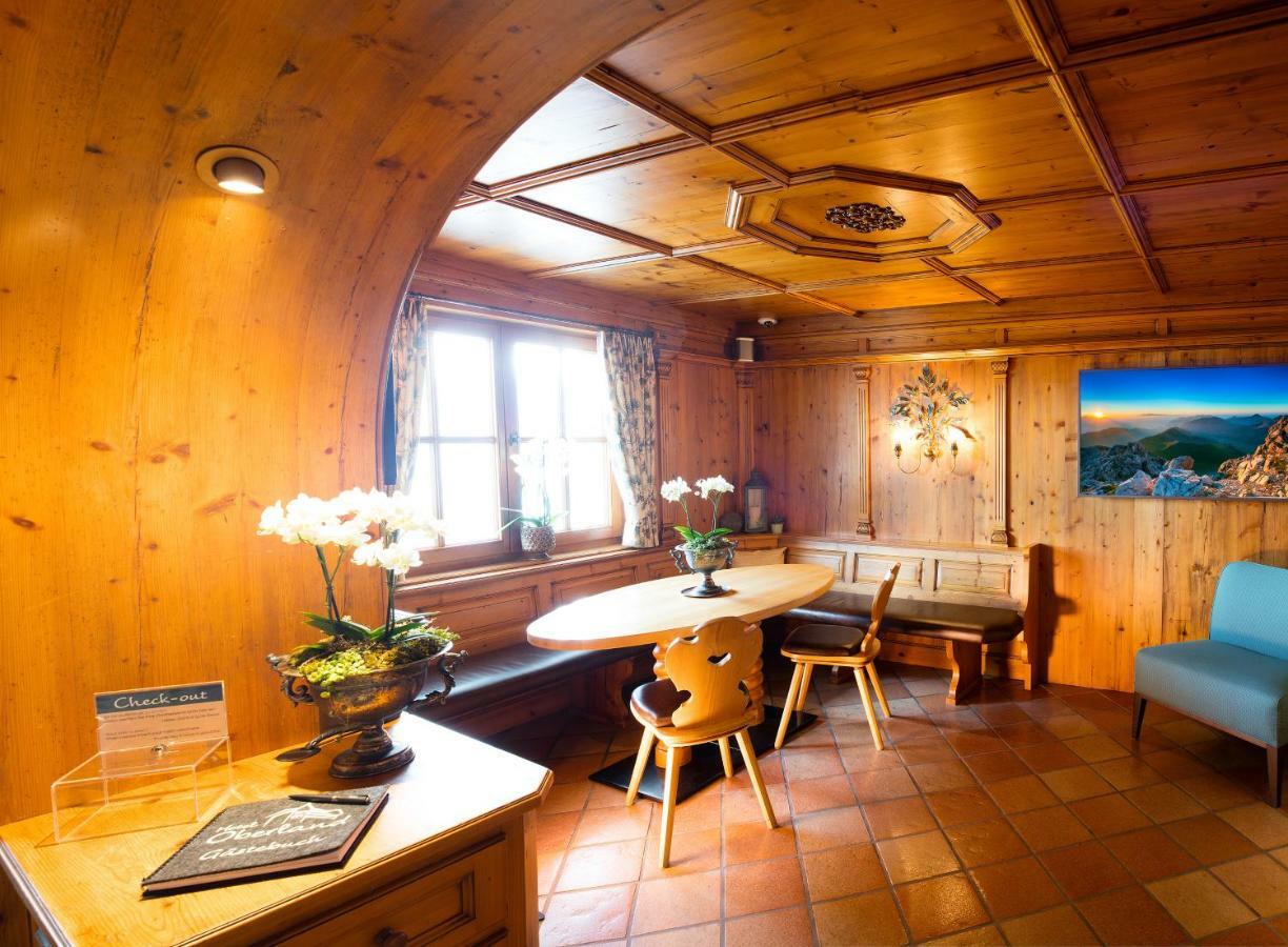 Hotel Oberland Triesenberg Екстериор снимка